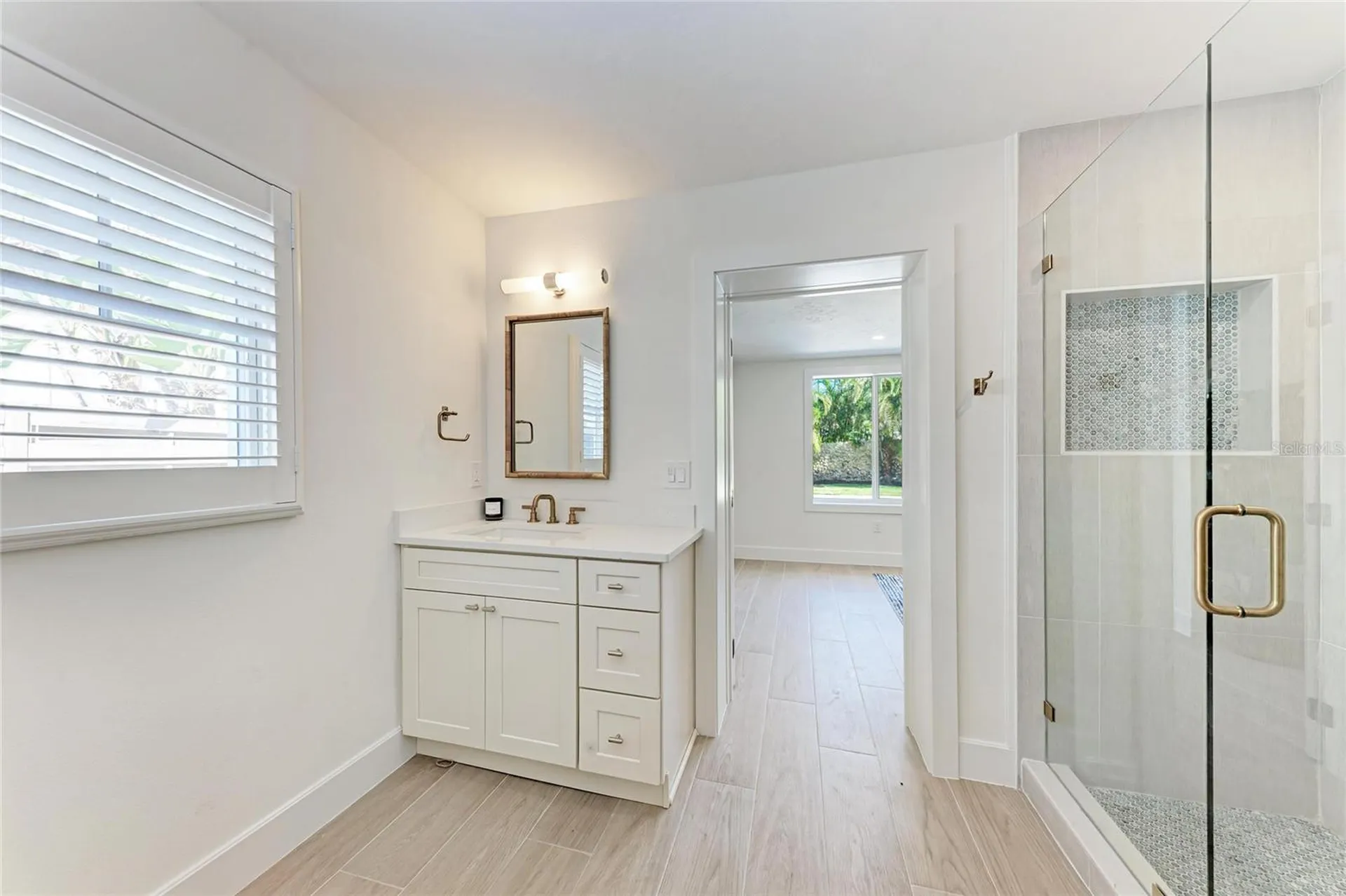 431 Island Circle Sarasota FL 34242