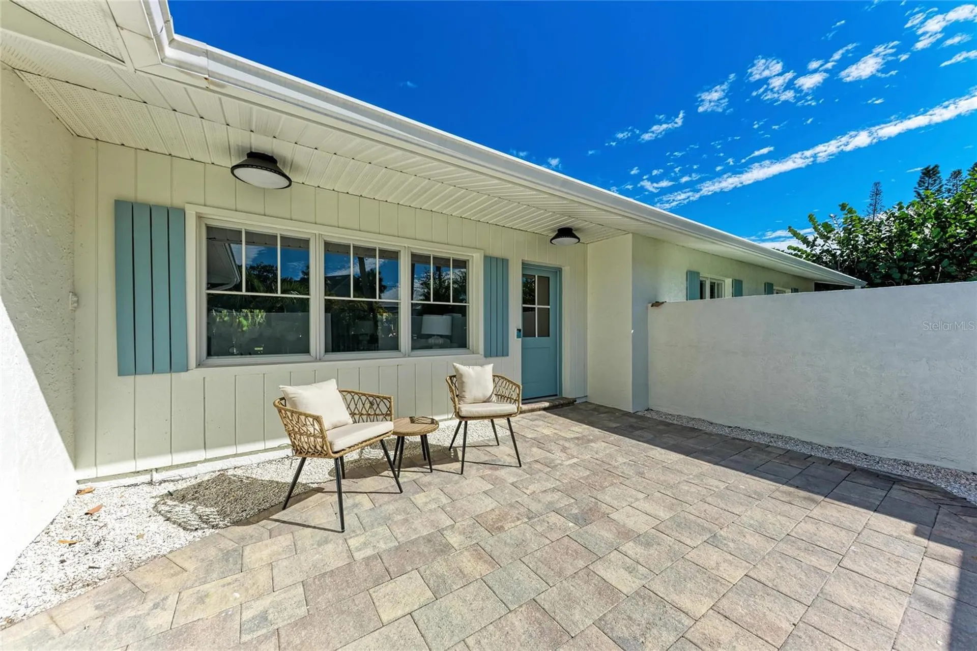 431 Island Circle Sarasota FL 34242