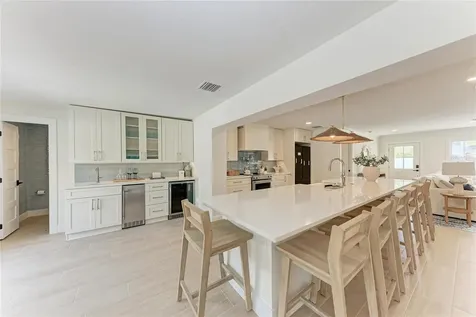 431 Island Circle Sarasota FL 34242