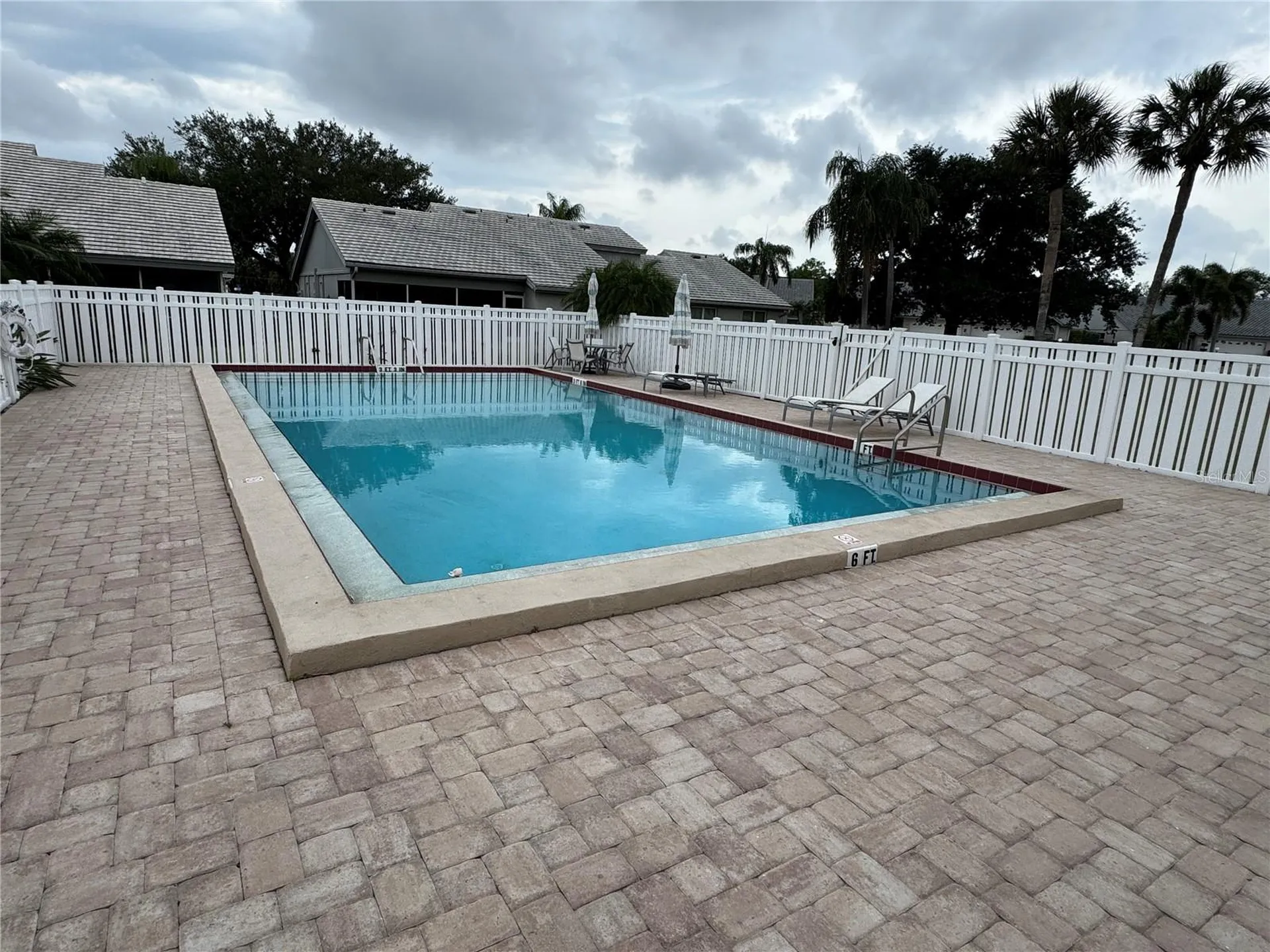 5371 Crestlake Boulevard Sarasota FL 34233
