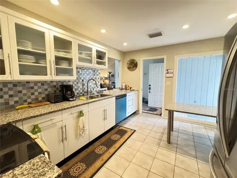 5371 Crestlake Boulevard Sarasota FL 34233