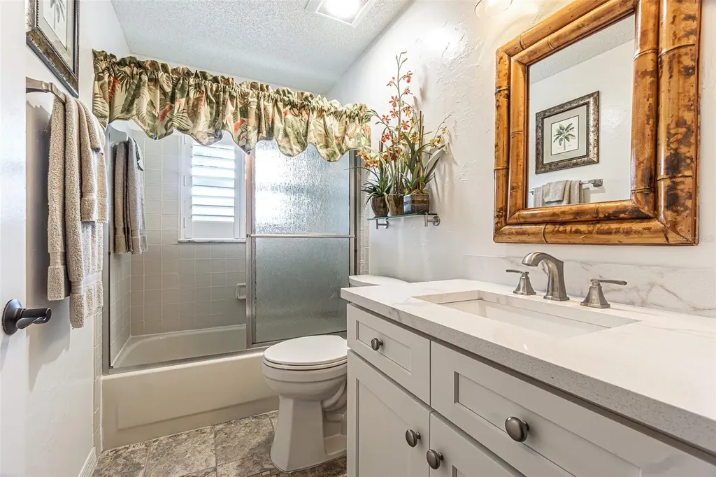 6132 Silver Oaks Drive Zephyrhills FL 33542