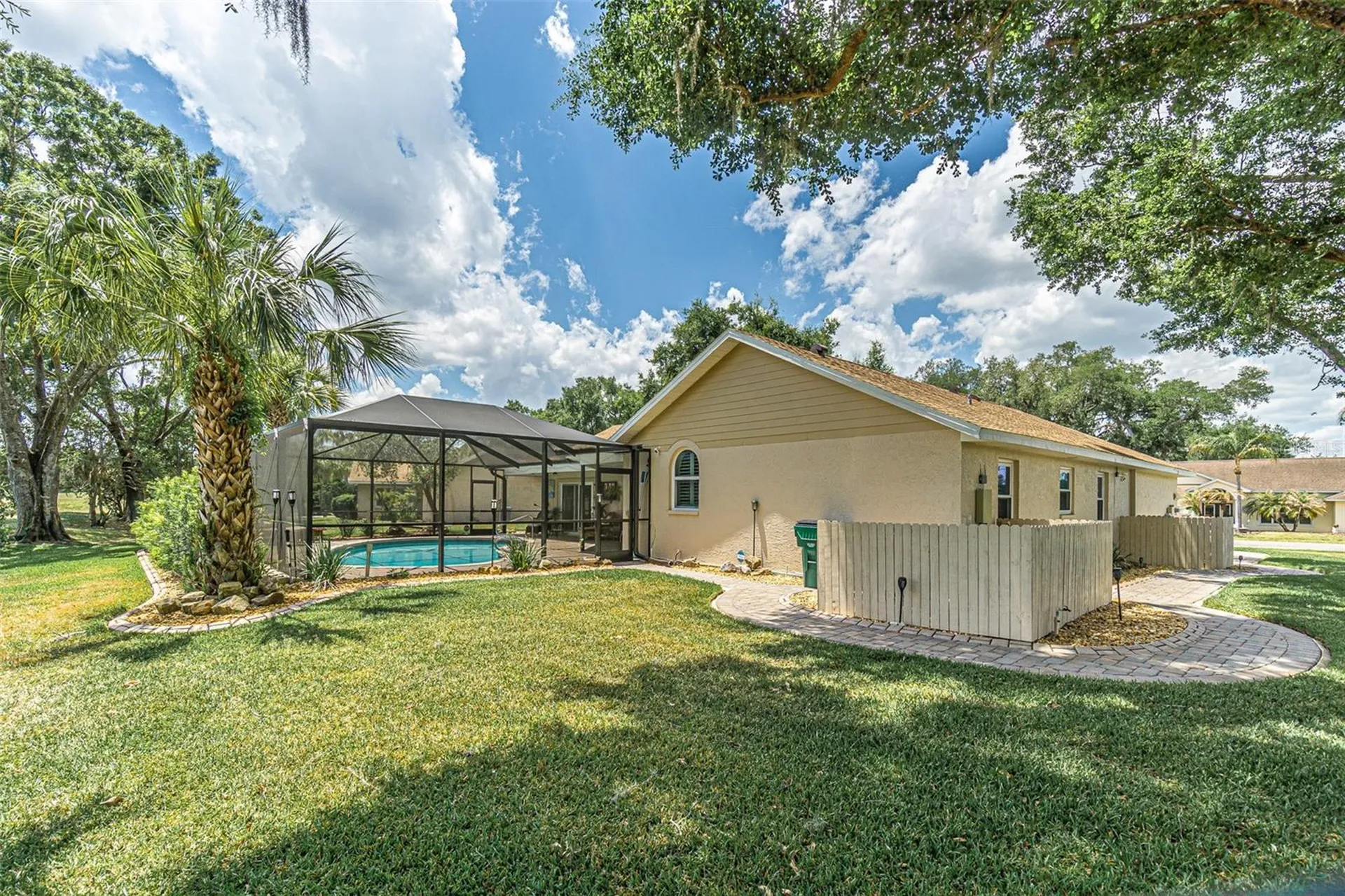 6132 Silver Oaks Drive Zephyrhills FL 33542
