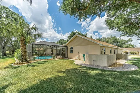 6132 Silver Oaks Drive Zephyrhills FL 33542