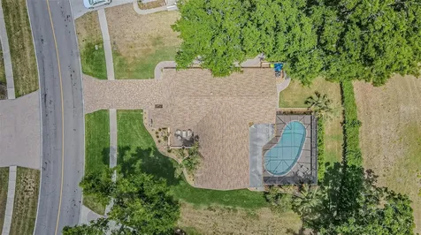 6132 Silver Oaks Drive Zephyrhills FL 33542