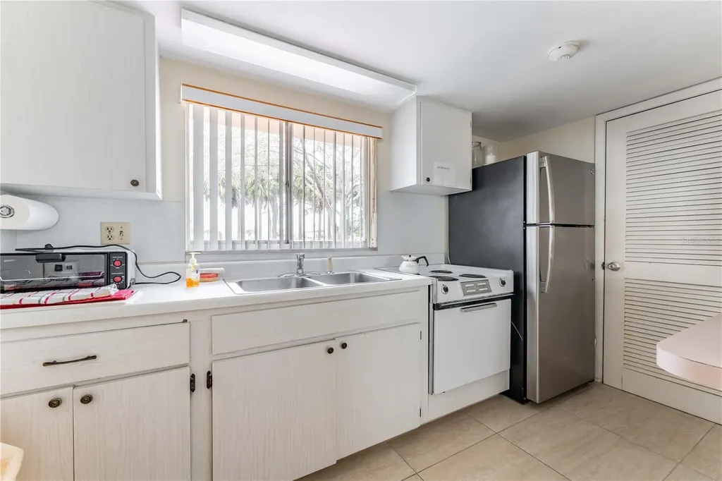 3755 S School Avenue Sarasota FL 34239