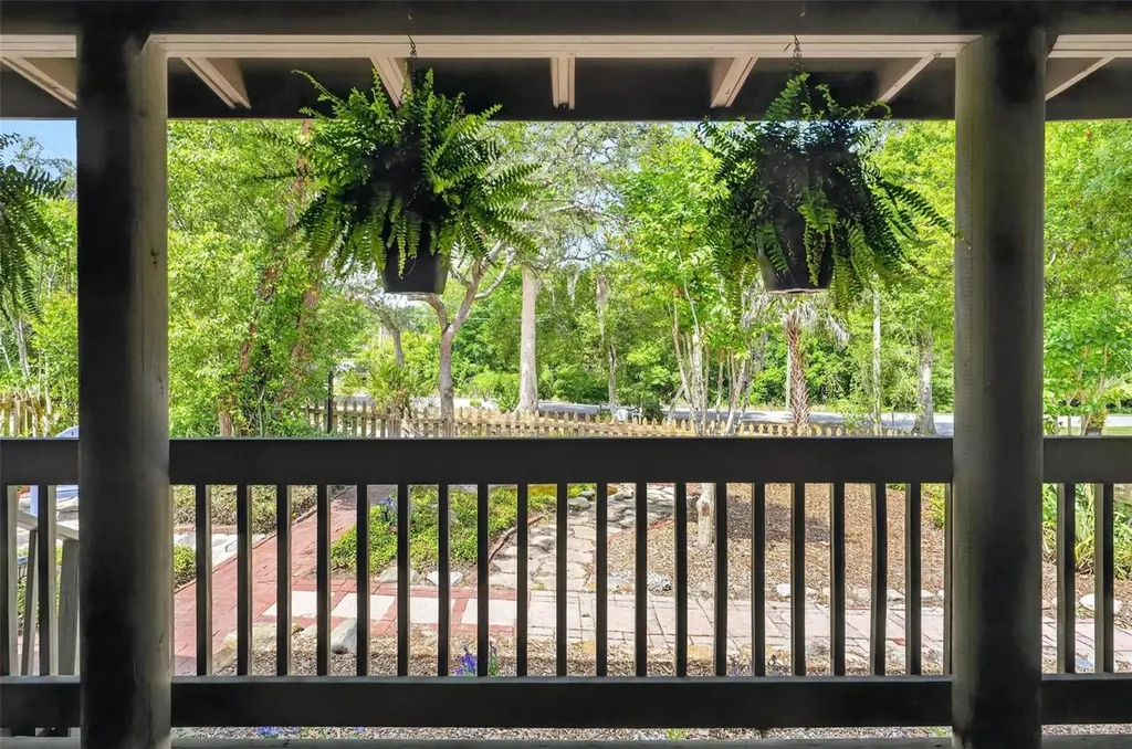 213 Buena Vista Street Debary FL 32713
