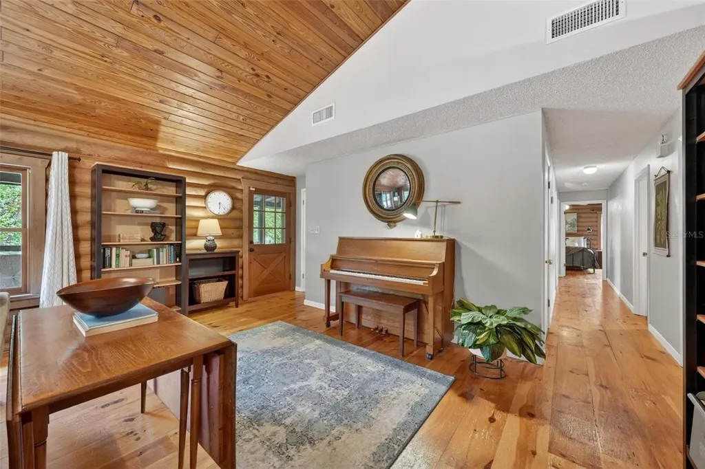 213 Buena Vista Street Debary FL 32713