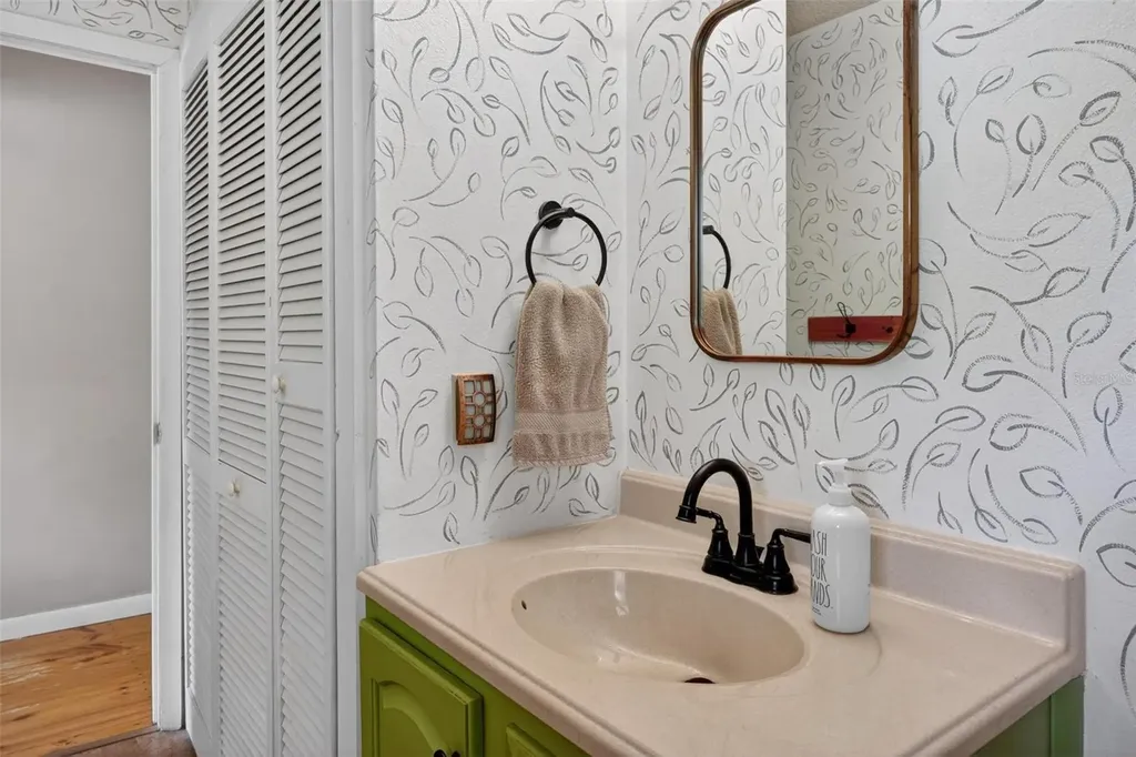 213 Buena Vista Street Debary FL 32713