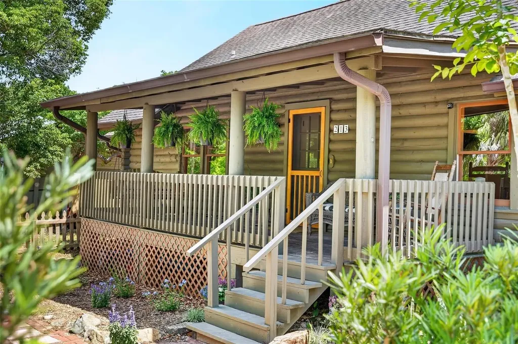213 Buena Vista Street Debary FL 32713