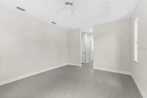 2523 Wyola Avenue North Port FL 34286
