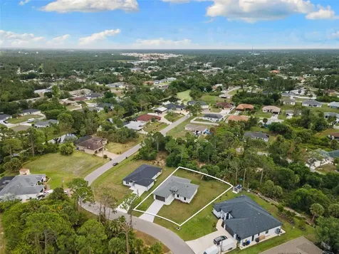 2523 Wyola Avenue North Port FL 34286