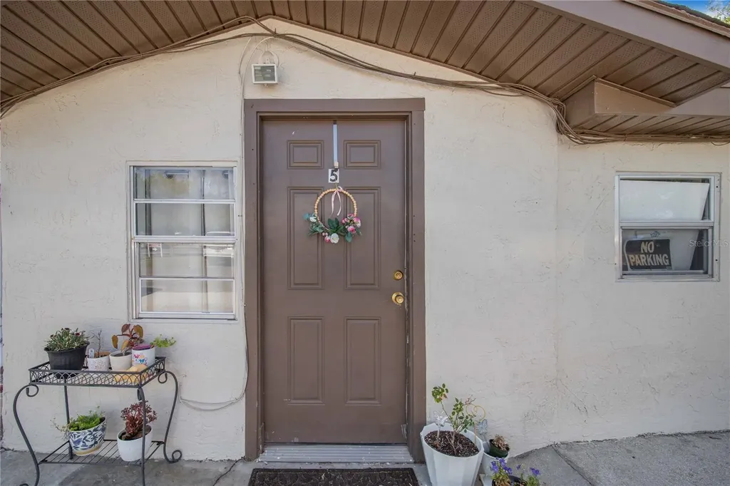 402 E Main Street Dundee FL 33838