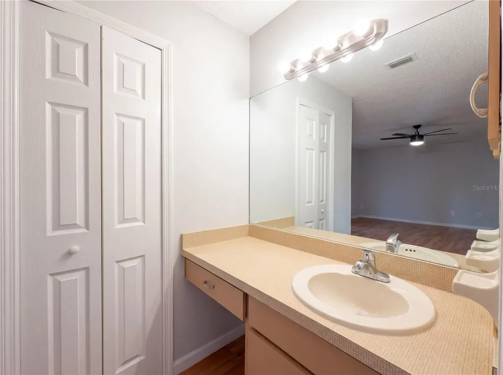 199 E Crest Avenue Winter Garden FL 34787