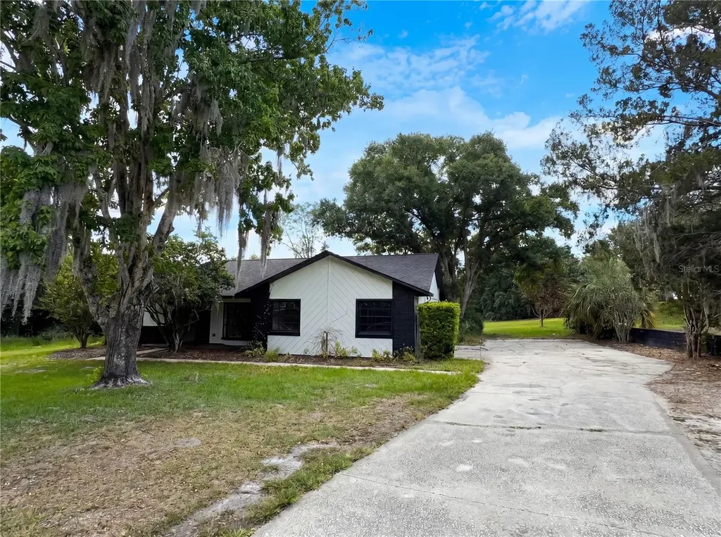 199 E Crest Avenue Winter Garden FL 34787