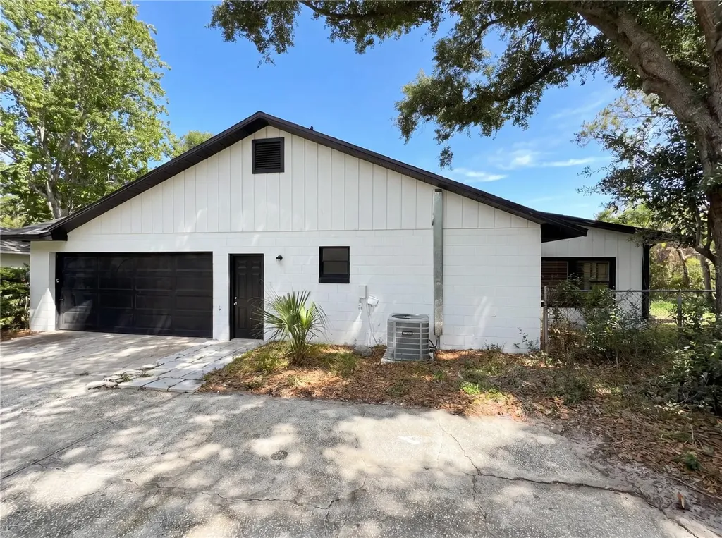 199 E Crest Avenue Winter Garden FL 34787
