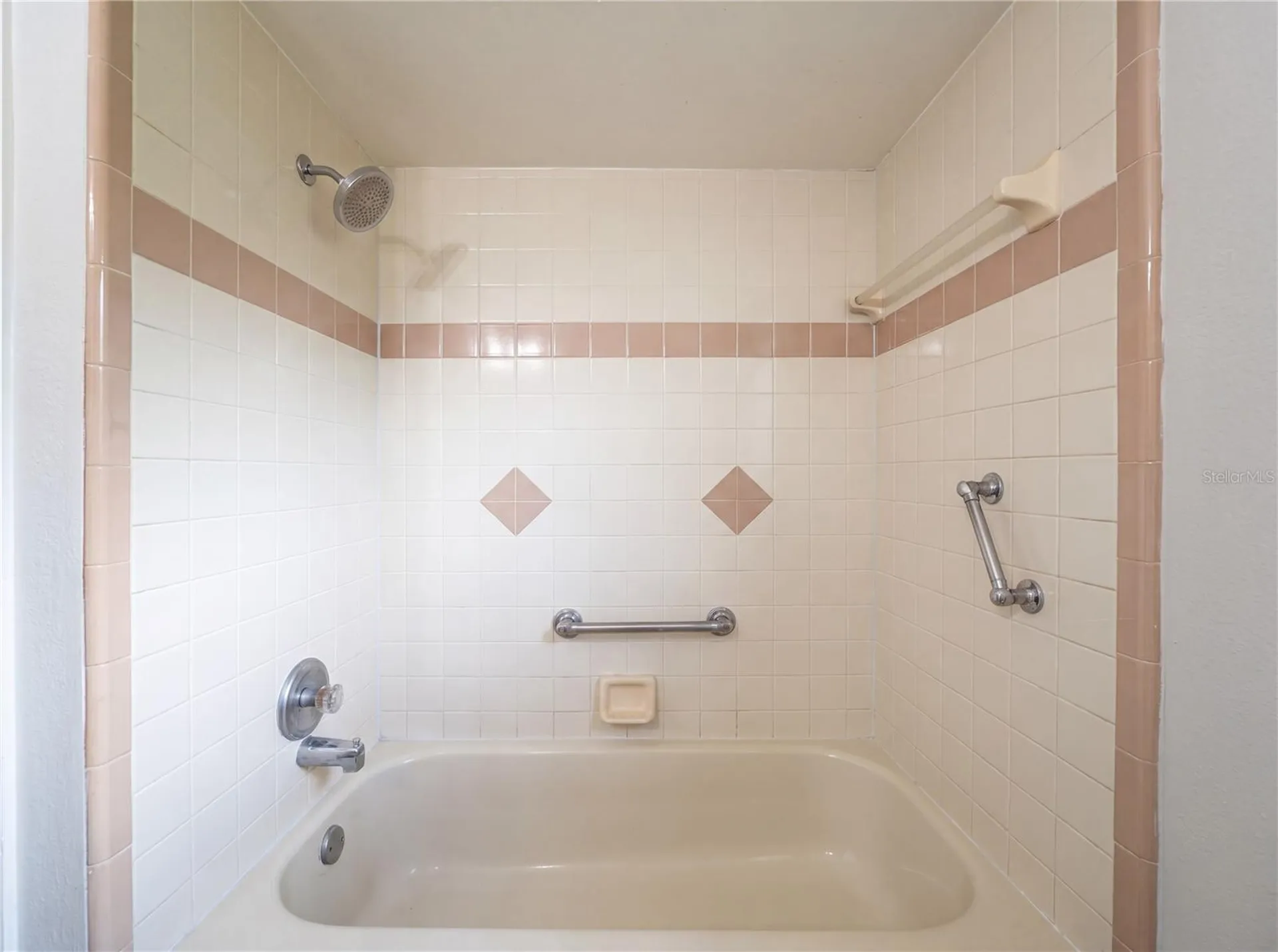 199 E Crest Avenue Winter Garden FL 34787