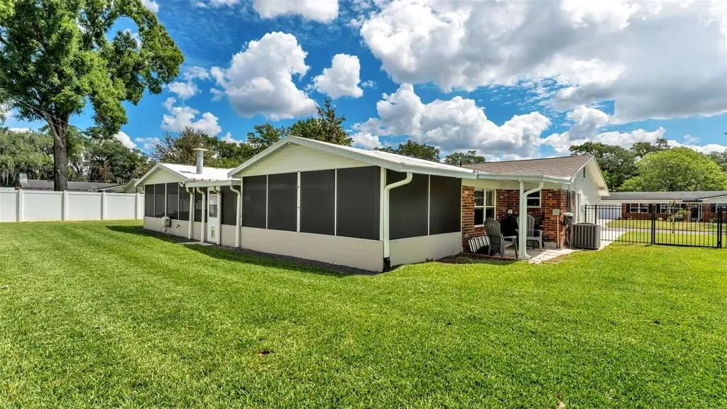 2633 Handley Boulevard Lakeland FL 33803