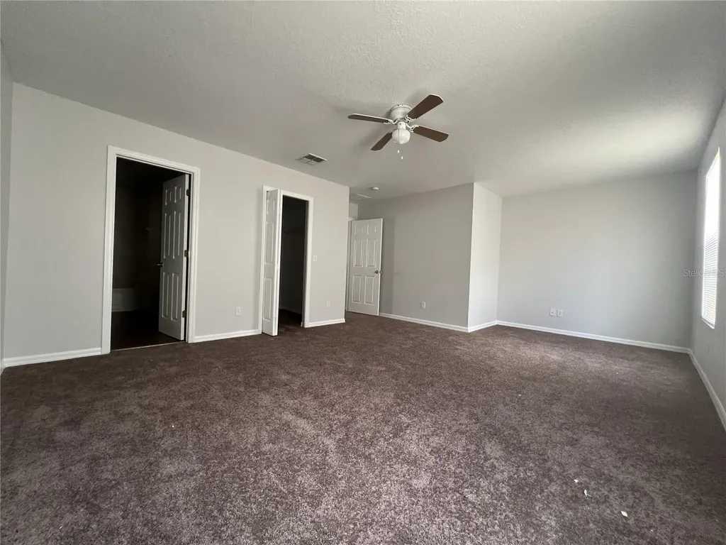 572 Cresting Oak Circle Orlando FL 32824
