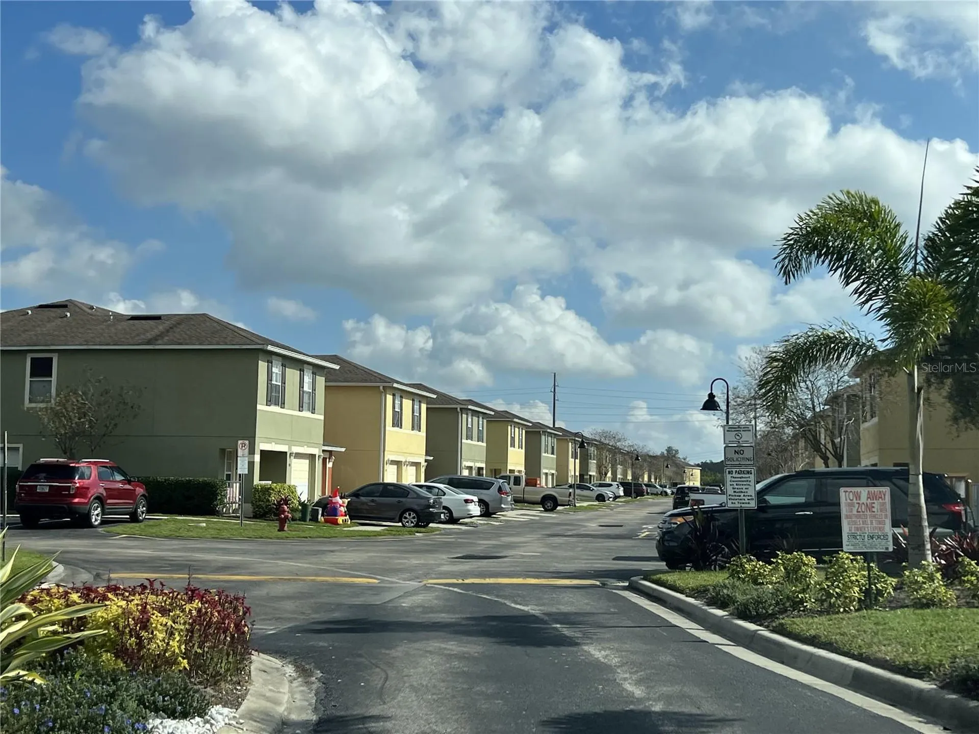 572 Cresting Oak Circle Orlando FL 32824