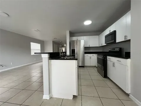 572 Cresting Oak Circle Orlando FL 32824