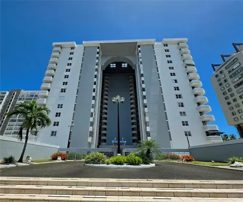 3205 Isla Verde Avenue Carolina PR 00979