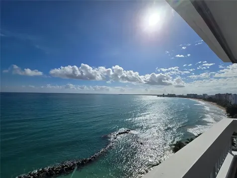 3205 Isla Verde Avenue Carolina PR 00979