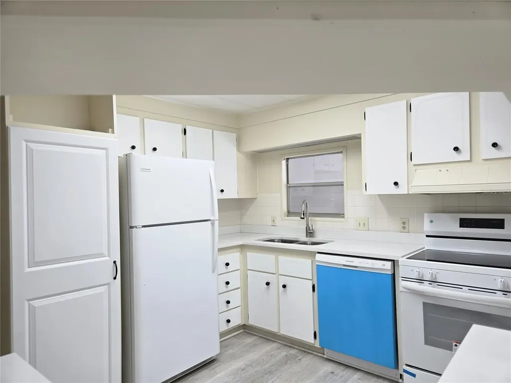 2100 Wax Myrtle Drive Zellwood FL 32798