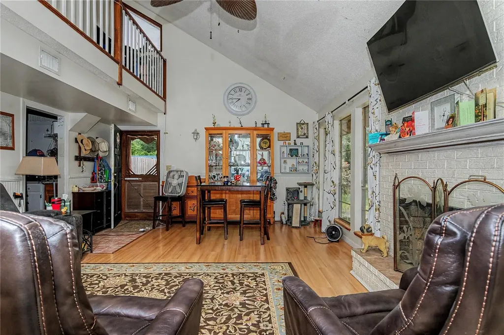 19036 NW 246th Street High Springs FL 32643