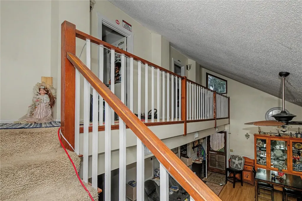 19036 NW 246th Street High Springs FL 32643