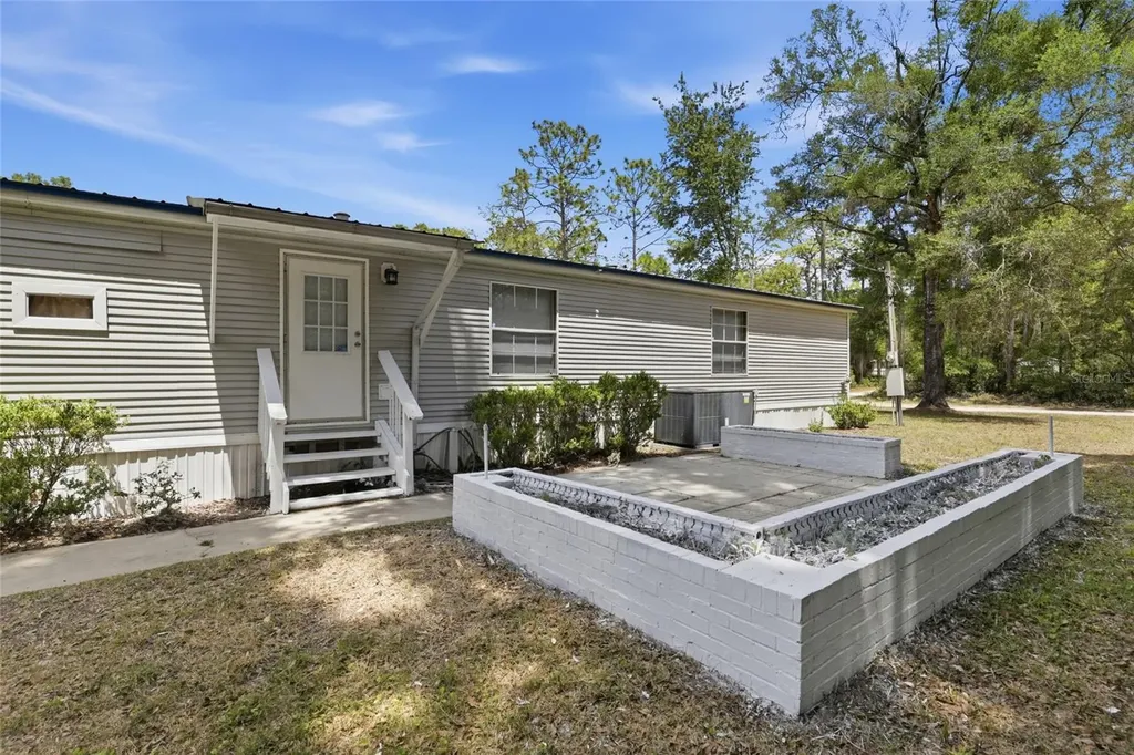 9764 NW 56th Lane Chiefland FL 32626