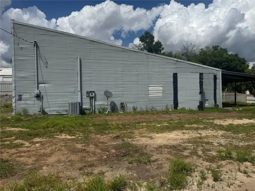 16008 Us Highway 301 Dade City FL 33523