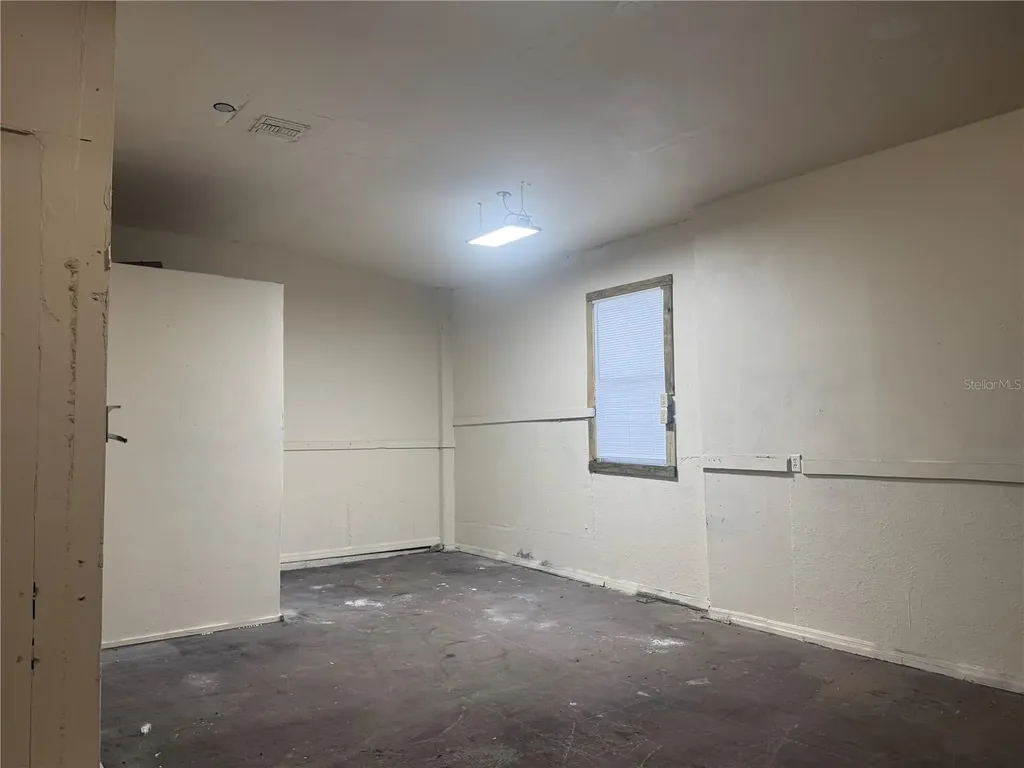 16008 Us Highway 301 Dade City FL 33523