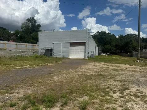 16008 Us Highway 301 Dade City FL 33523