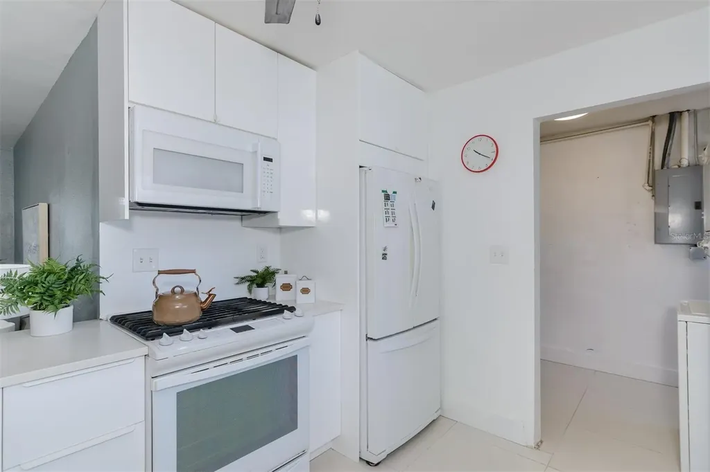 1435 77th Avenue N St Petersburg FL 33702
