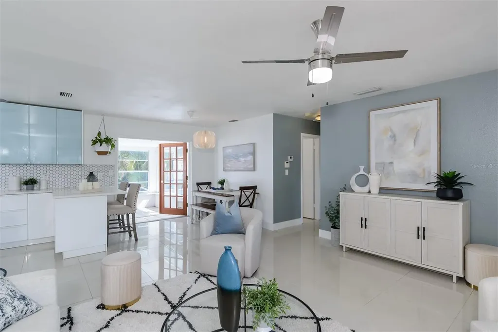 1435 77th Avenue N St Petersburg FL 33702