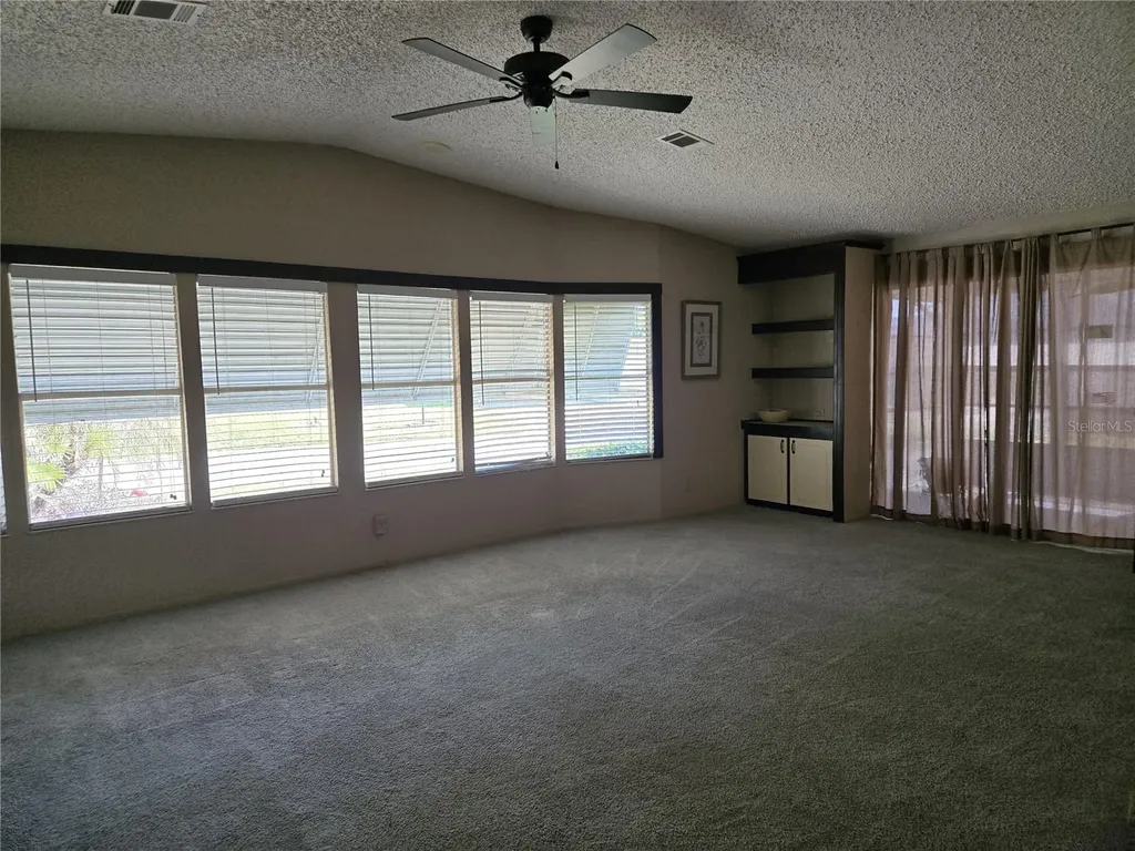 2691 Lake Grassmere Circle Zellwood FL 32798