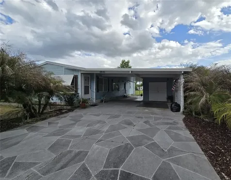 2691 Lake Grassmere Circle Zellwood FL 32798