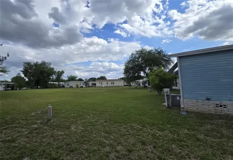 2691 Lake Grassmere Circle Zellwood FL 32798