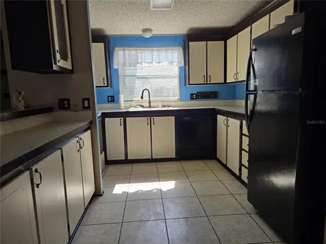 2691 Lake Grassmere Circle Zellwood FL 32798