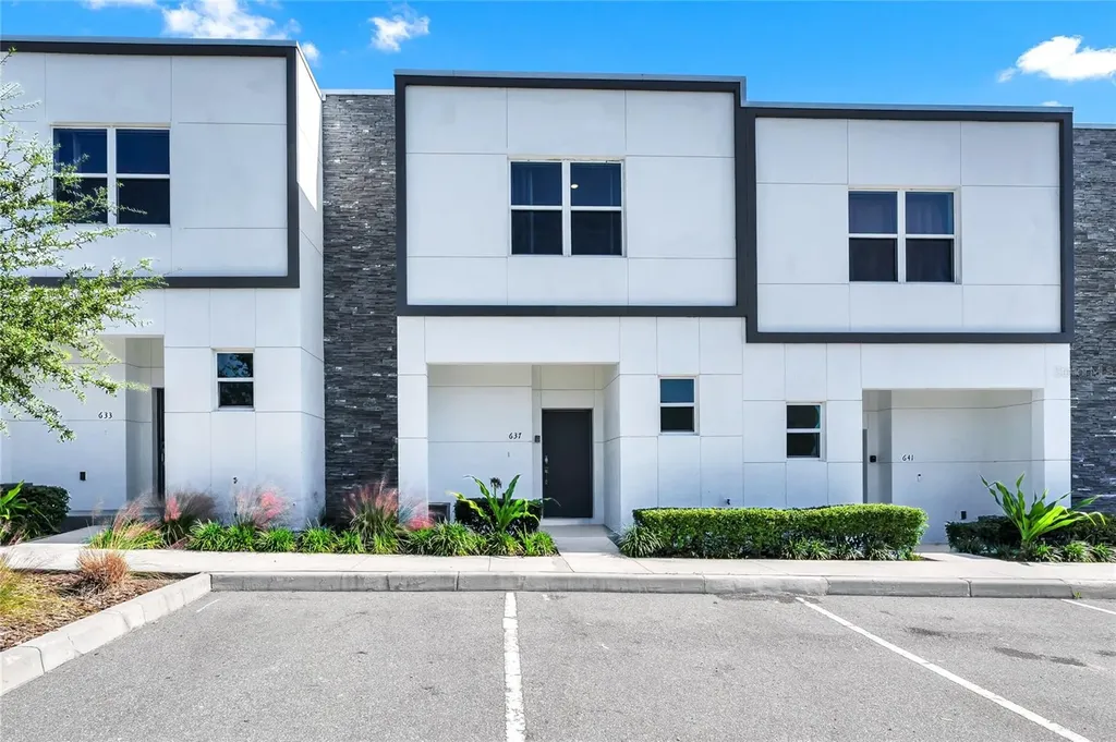 637 Trikomo Drive Davenport FL 33896