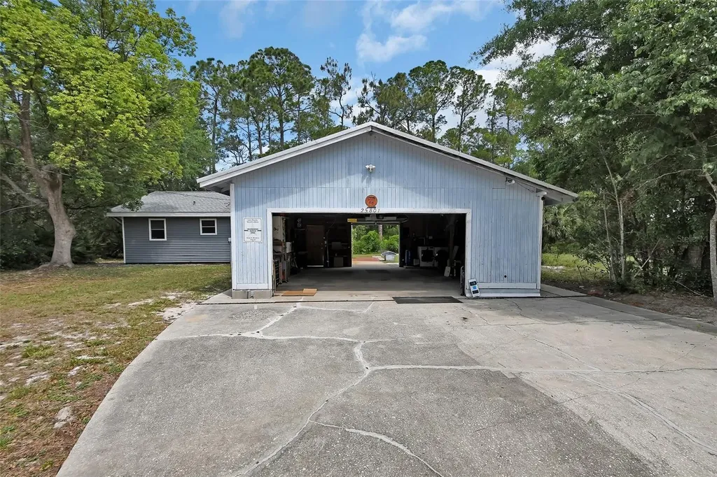 25801 Blue Lakes Drive Paisley FL 32767