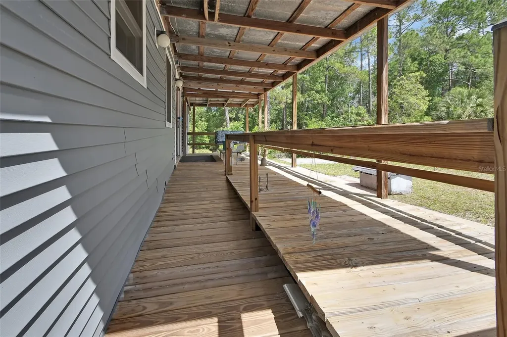 25801 Blue Lakes Drive Paisley FL 32767