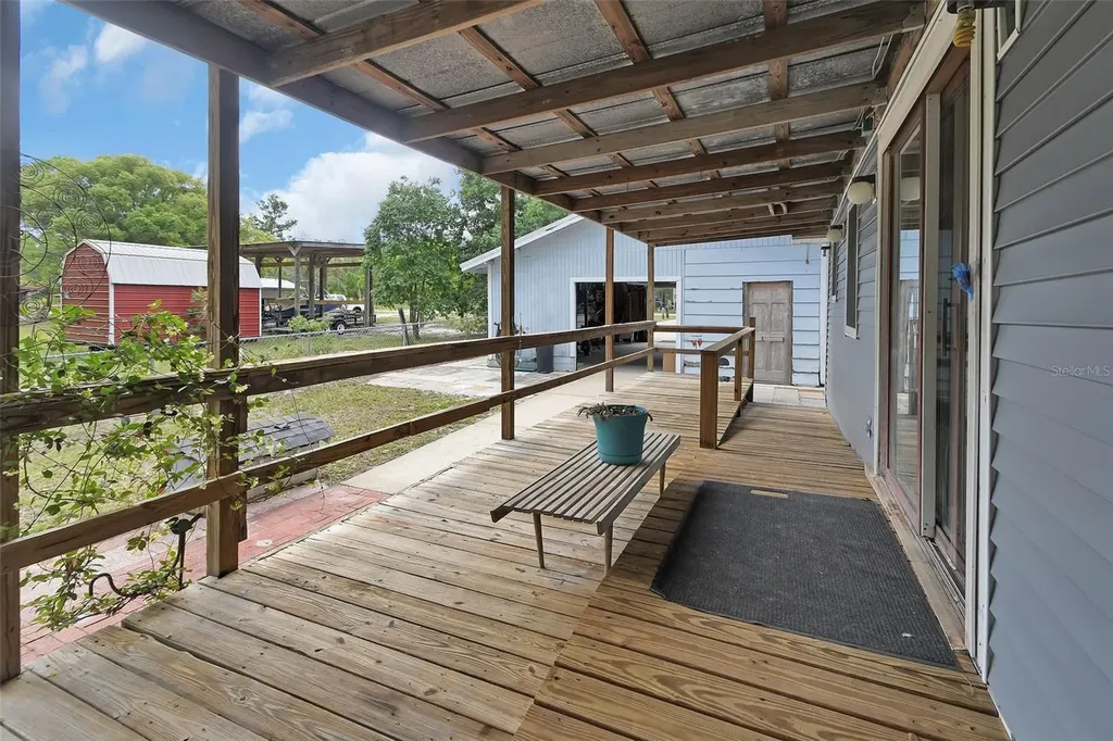 25801 Blue Lakes Drive Paisley FL 32767