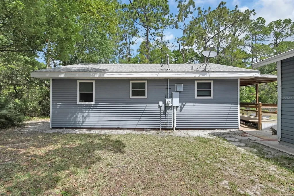 25801 Blue Lakes Drive Paisley FL 32767