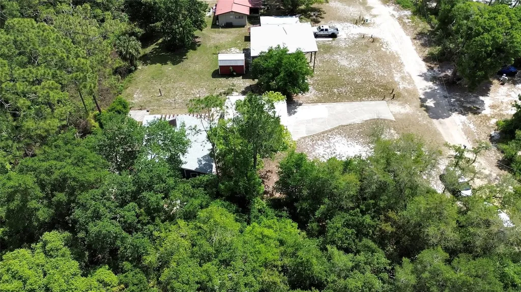 25801 Blue Lakes Drive Paisley FL 32767