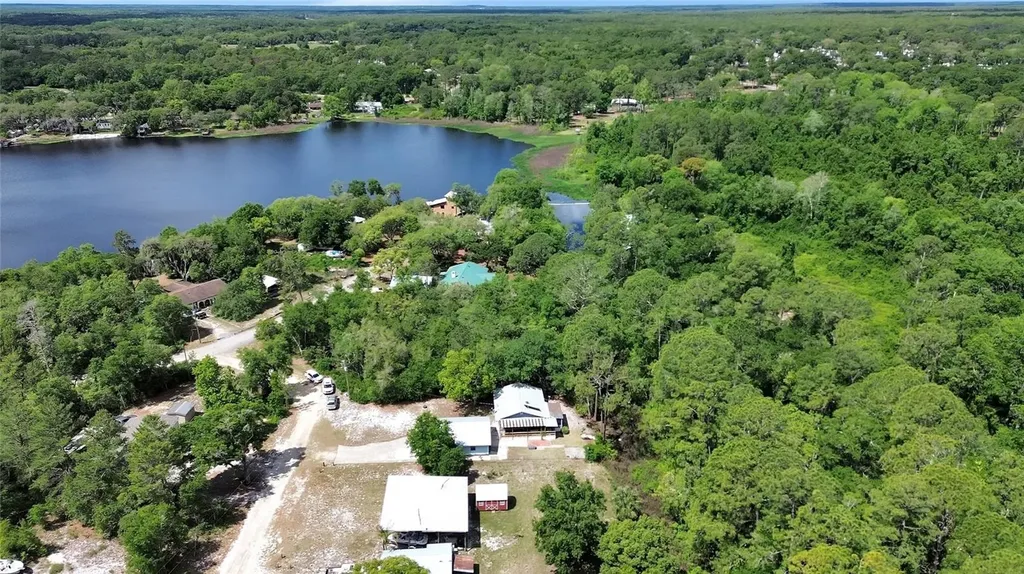 25801 Blue Lakes Drive Paisley FL 32767