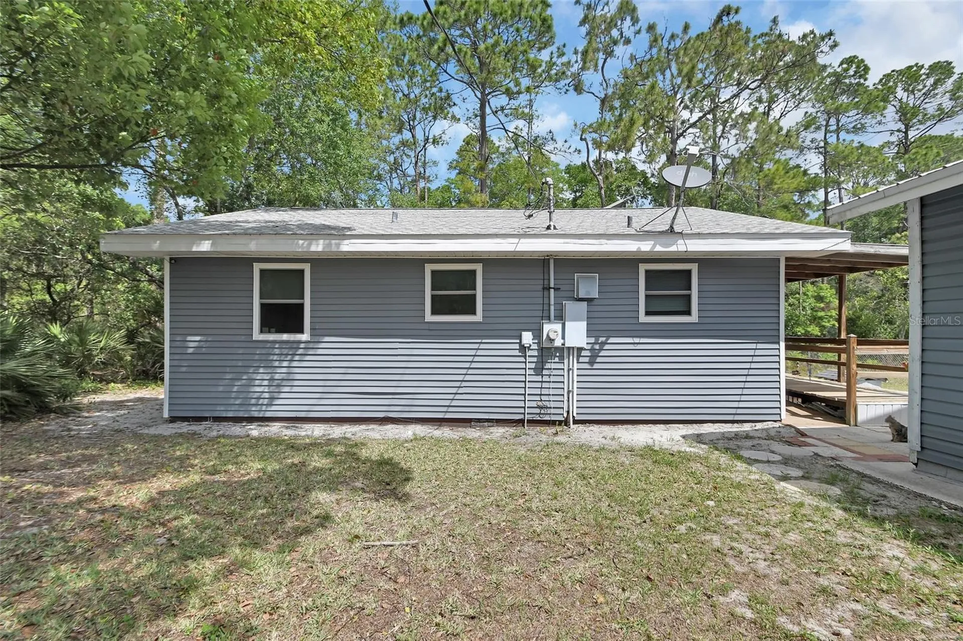 25801 Blue Lakes Drive Paisley FL 32767