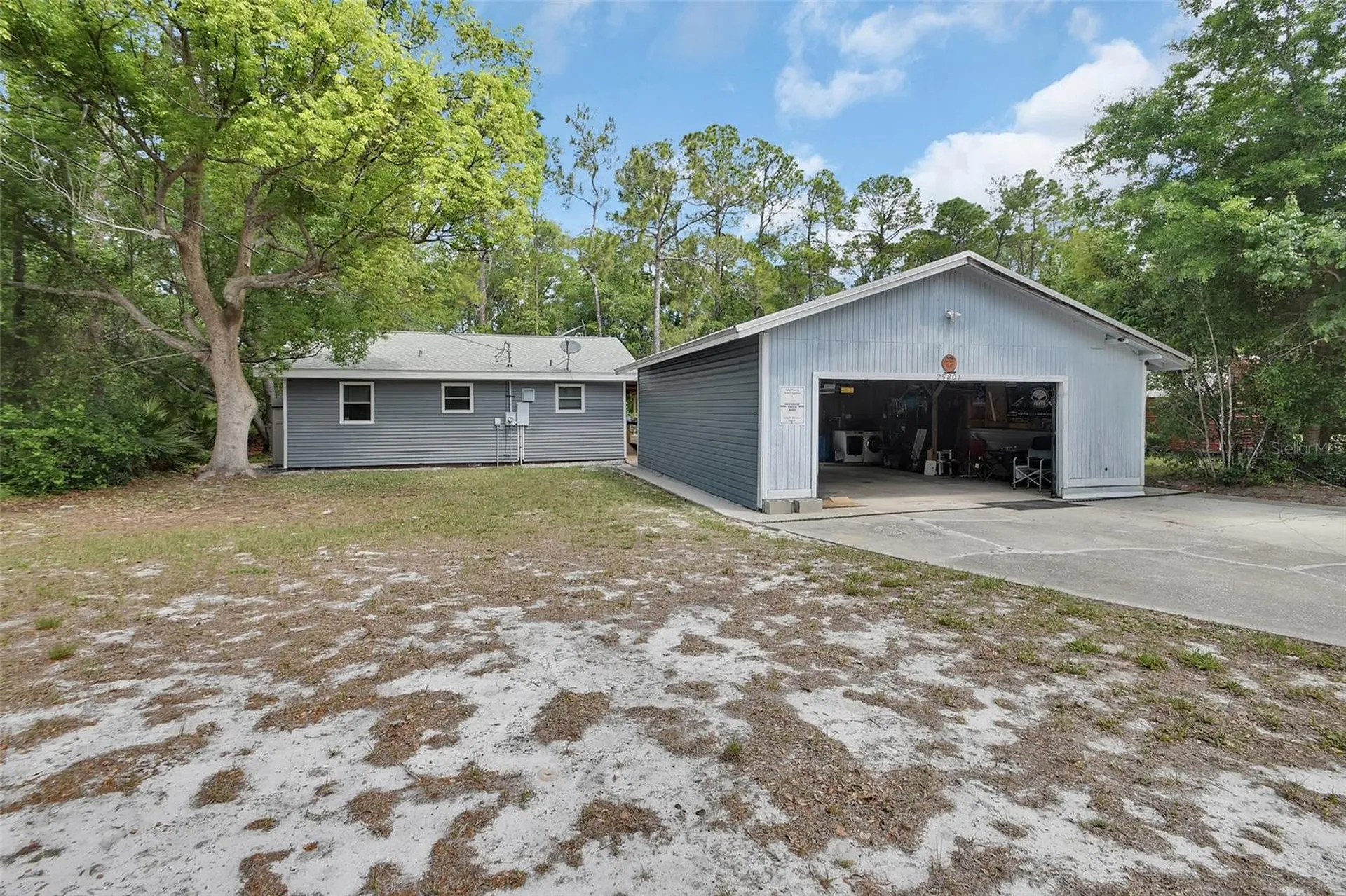 25801 Blue Lakes Drive Paisley FL 32767