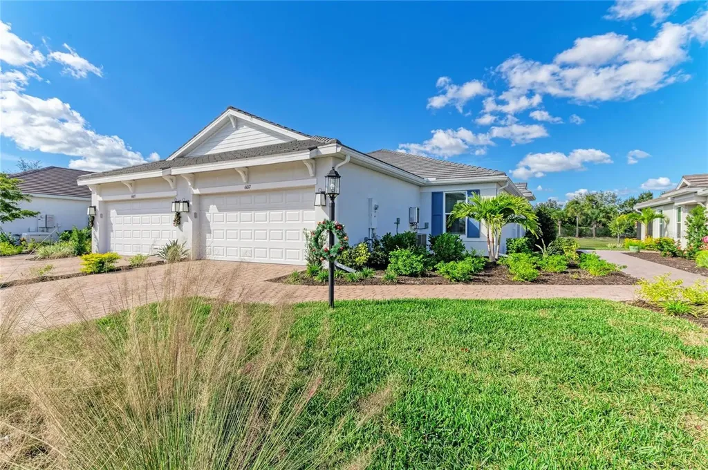 6017 Mesa Glen Bradenton FL 34203